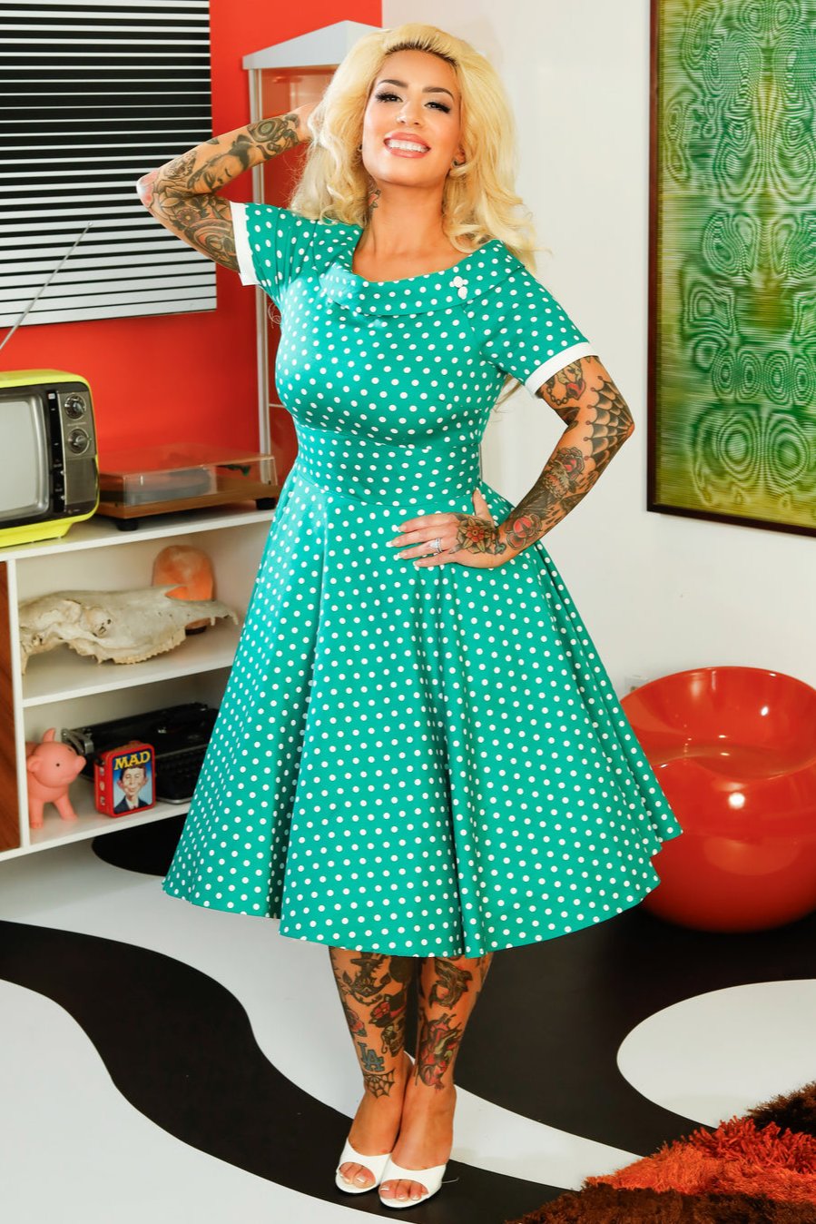 EU STOCK Darlene Full Circle Green Polka Dot Swing Dress